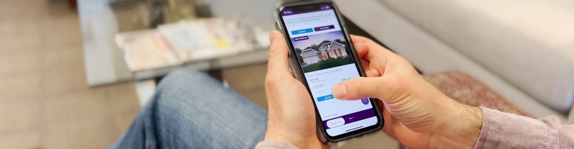 Graphical user interface, text, application, chat or text message.