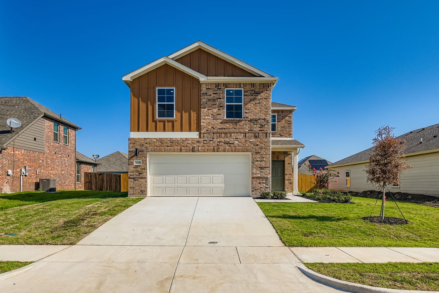 20217 1029 PARK OAK LANE